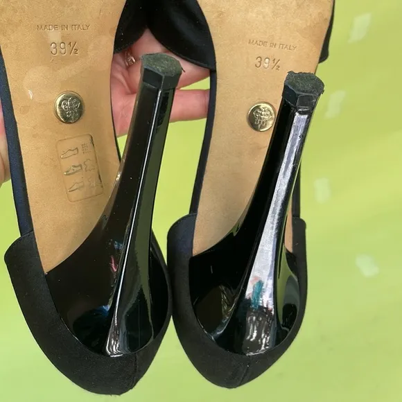 Black Emilio Pucci satin shoes with patent leather heels