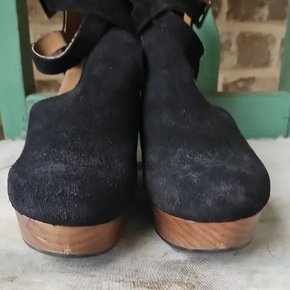 Black Suede Women's Heeled Shoes
