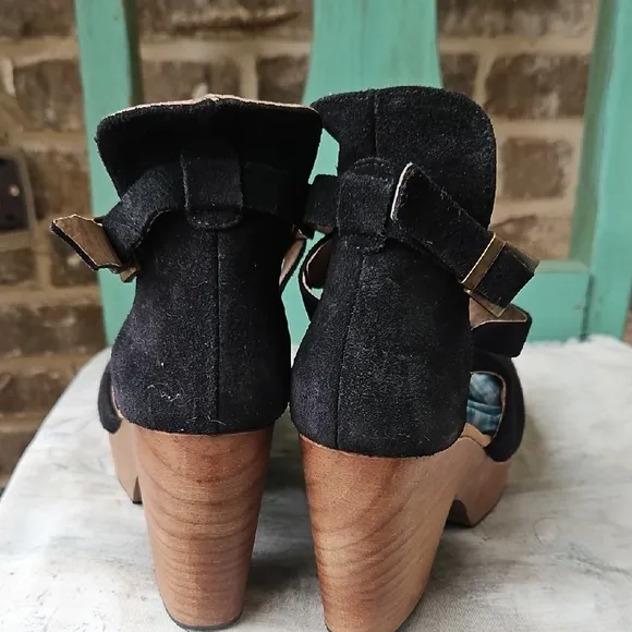 Black Suede Women's Heeled Shoes