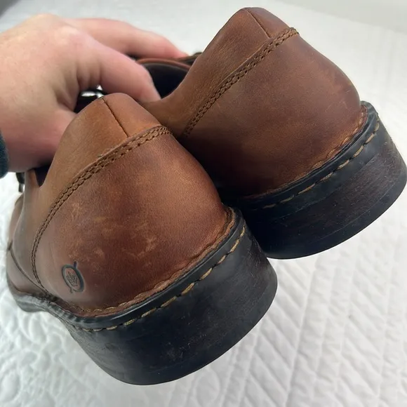Born •11• Brown Leather Lace Up Dress Shoes