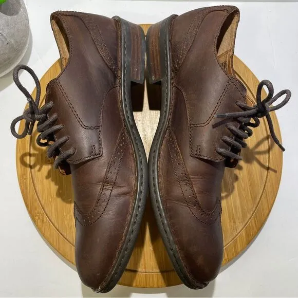 Born Brown Leather Wingtip Oxfords Men's Classic Dress Shoe Size 10.5