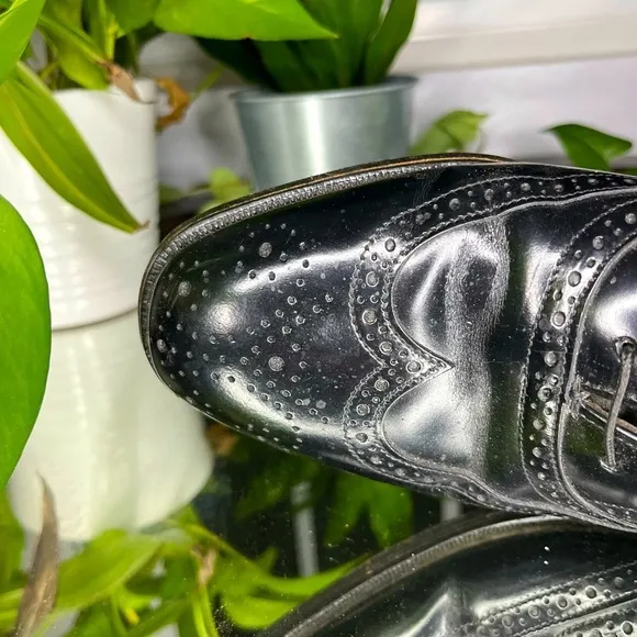 Bostonian Wingtip Oxford Leather Black Dress Shoes (EUC)​​
