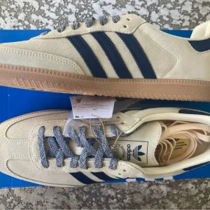 Brand New / Deadstock Adidas Samba OG. Men's 11.5. Unreleased colorway!