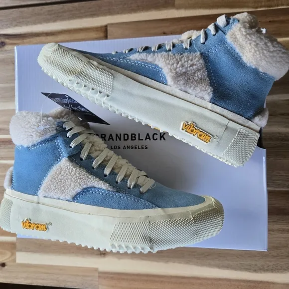 Brandblack LA Women's Capo Faux Shearling Chambray Premium Casual Shoe Size 6