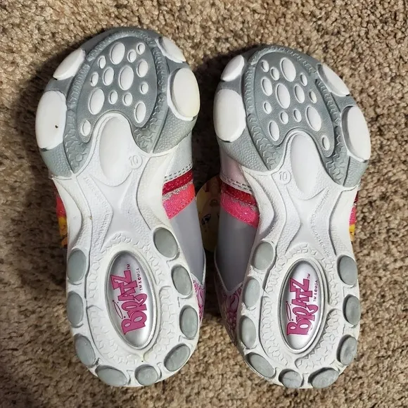 Bratz Girl Sneakers Shoes 10
