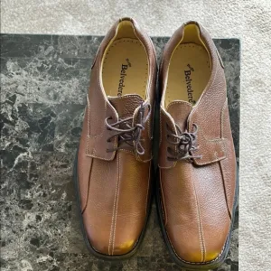Brown Leather Oxford Shoes with Moccasin Stitching