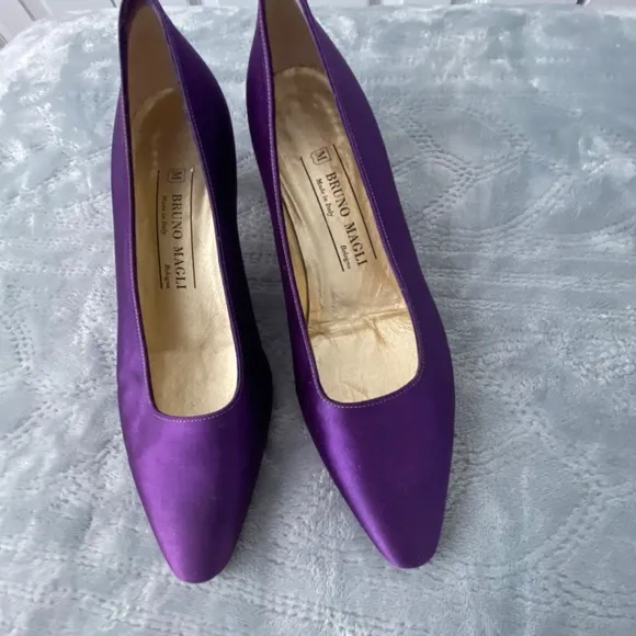 Bruno Magli purple Satin Shoes sz 7