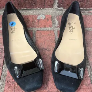 Butter shoes with plastic jewel attached at toe. size 6 Made in Italy