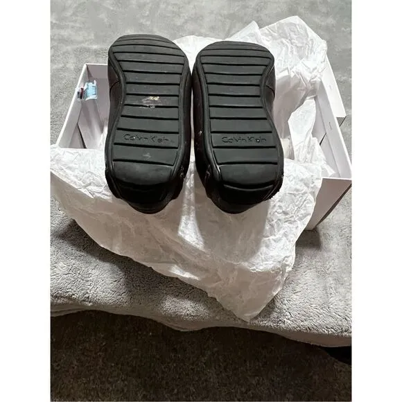 Calvin Klein Ivan Tumbled Leather size 10