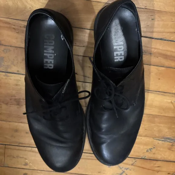 CAMPER Black Leather Oxford Shoes