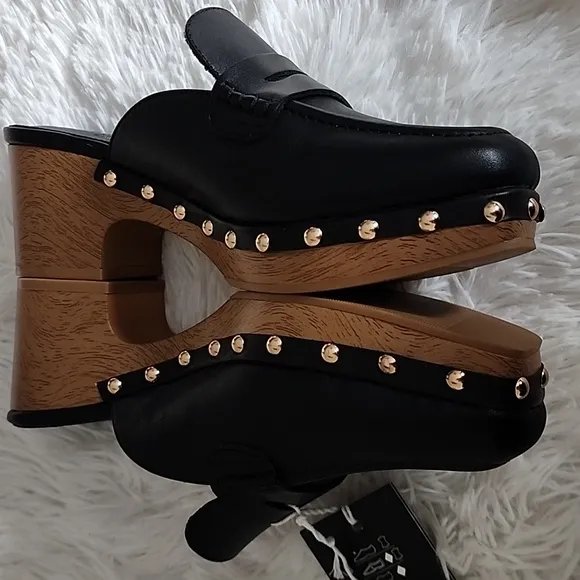 Carmela Essential Loves Brand New Shoes Size 40