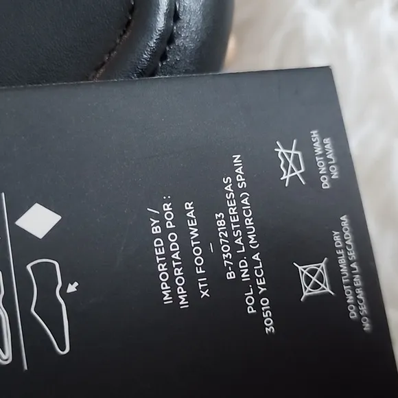 Carmela Essential Loves Brand New Shoes Size 40
