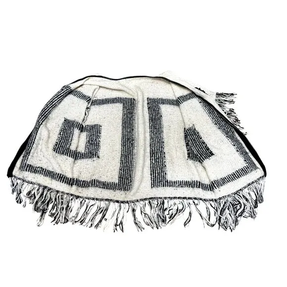 CCC Handcrafted Luxury Black White Poncho Geometric Design Fringe Knit Zip Up OS