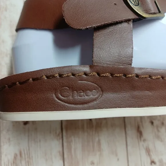 Chaco Brown Strappy Flat Summer Sandals NWOT or Box Women's Size 35