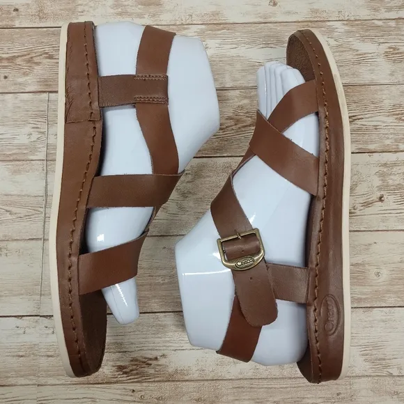Chaco Brown Strappy Flat Summer Sandals NWOT or Box Women's Size 35