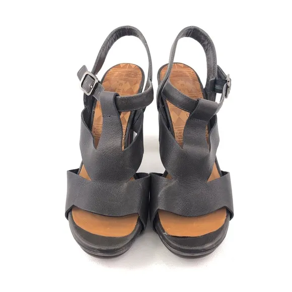 Chie Mihara  Leather Strappy High Heel Shoes EUR 38