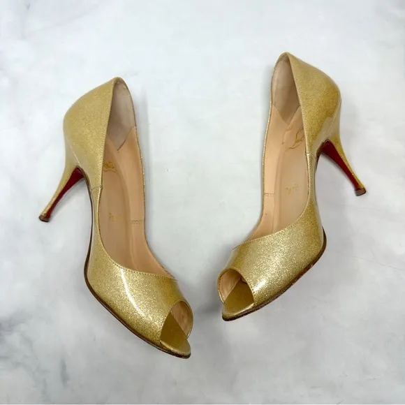 Christian Louboutin Vintage Yoyo 85 Glittery Patent Leather Peep Toe Pumps Gold