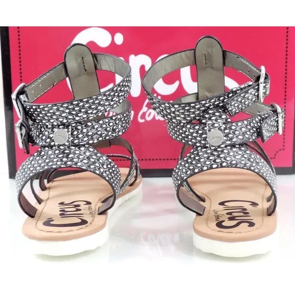 Circus by Sam Edelman Selma Strappy Gladiator Flat Sandal Black / White Size 7
