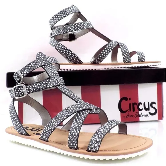 Circus by Sam Edelman Selma Strappy Gladiator Flat Sandal Black / White Size 7