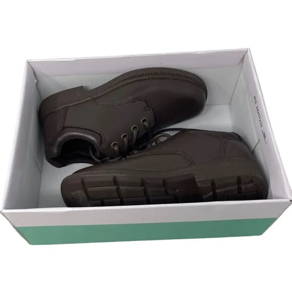 Clarks Boys Brown Deaton Size 10.5 MW US 28 EU Dress Shoes NEW NIB