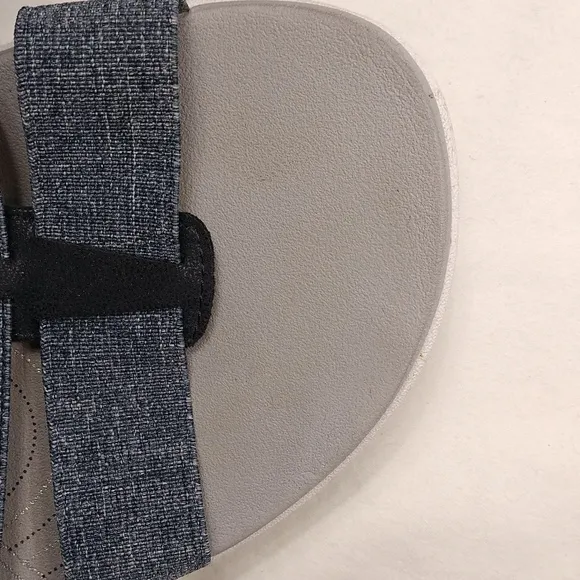 Clarks Mens Cloudsteppers  Sandals Size 12M