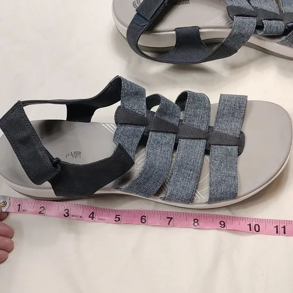 Clarks Mens Cloudsteppers  Sandals Size 12M