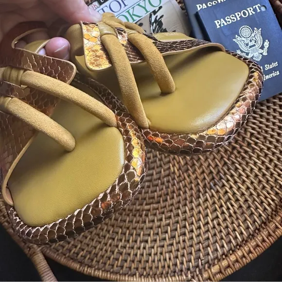 Clergerie Paris “Edas” Strappy Metallic Leather Suede Designer Sandal Size 39.5