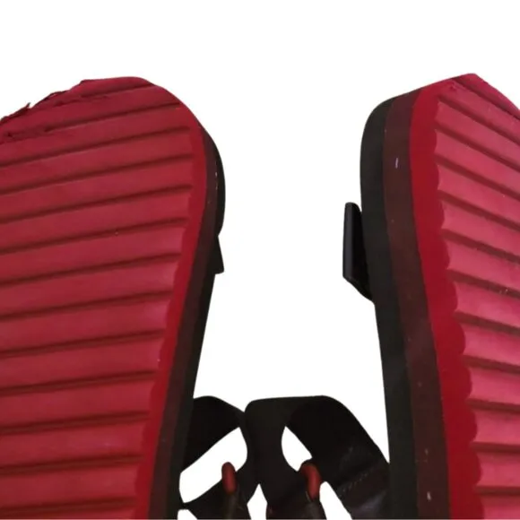 Coach Coachtopia Strappy Sandals in Black Oxblood Multi M5/W7