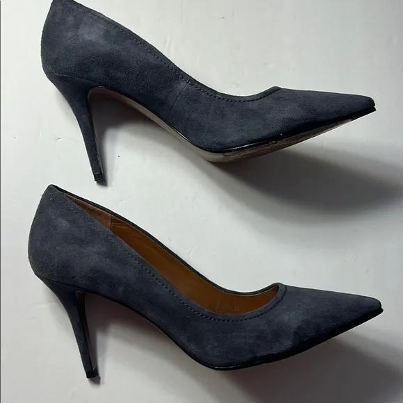 Coach Women's charcoal Grey Suede Pumps