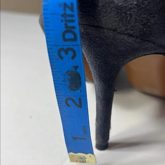Coach Women's charcoal Grey Suede Pumps