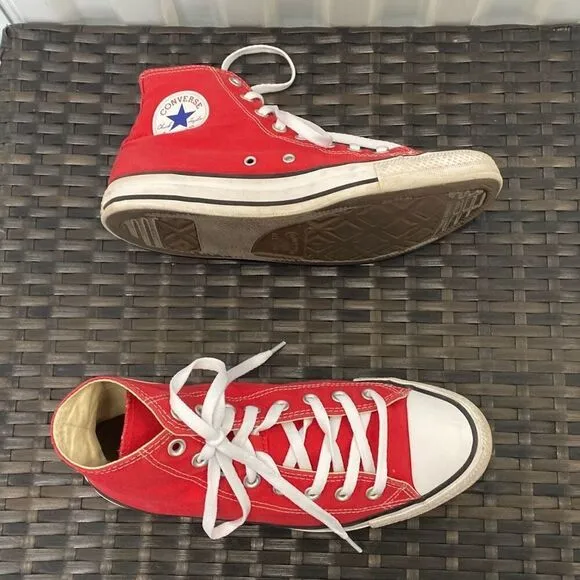 Converse sneakers women’s size 10