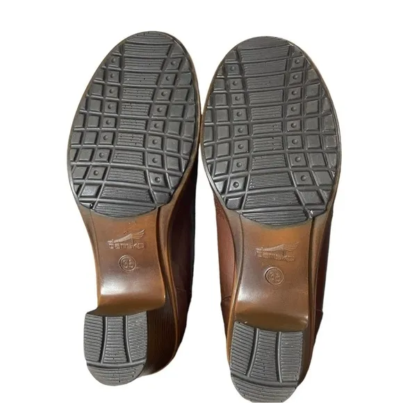 Dansko Brown Leather Oxford Heel