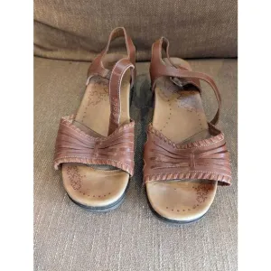Dansko Brown Leather Sandals size 11
