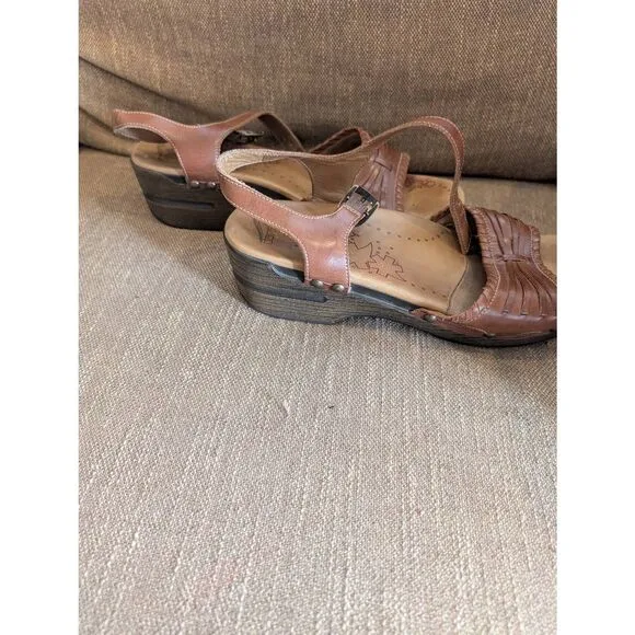 Dansko Brown Leather Sandals size 11