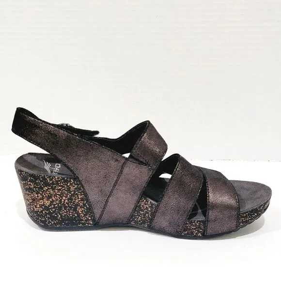 Dansko Stacey Wedge Strappy Sandals Womens 39 8.5 9 Graphite Black Leather Heels