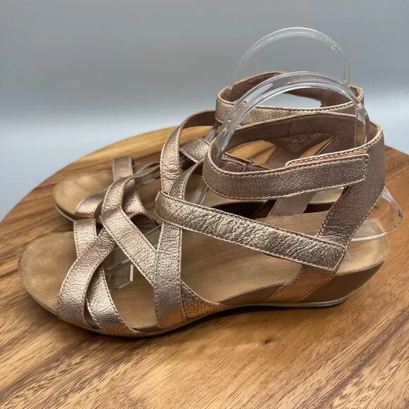 Dansko Veruca Sandals Womens Size 9.5 / 40 Gold Nappa Leather Strappy Gladiator