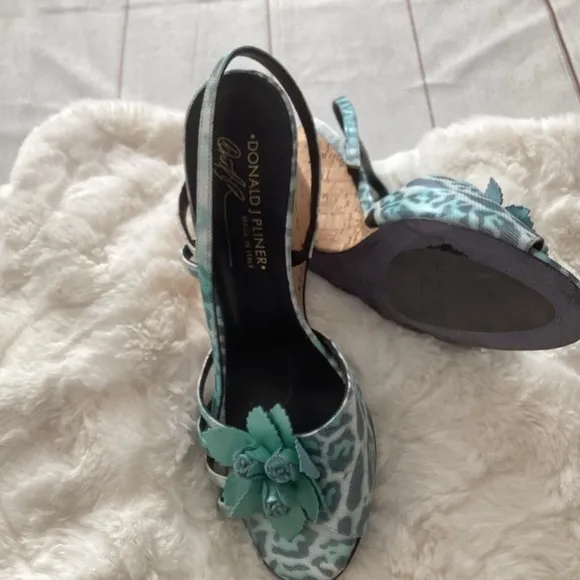 Donald J. Pliner Women's Blue Slingback Shoes