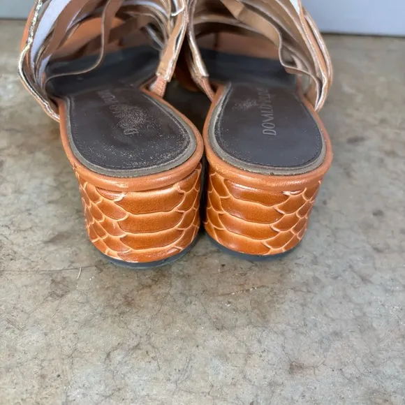 Donald Pliner Marlow Leather Strappy Sandals Size 7.5