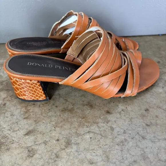Donald Pliner Marlow Leather Strappy Sandals Size 7.5