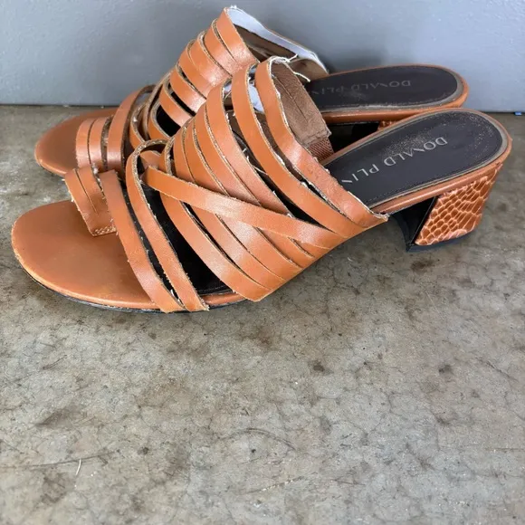 Donald Pliner Marlow Leather Strappy Sandals Size 7.5