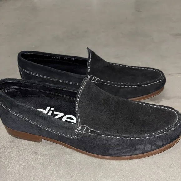 Donald Pliner Mens 10 Suede Slip On Loafer White Stitch Adizero Insole Comfort