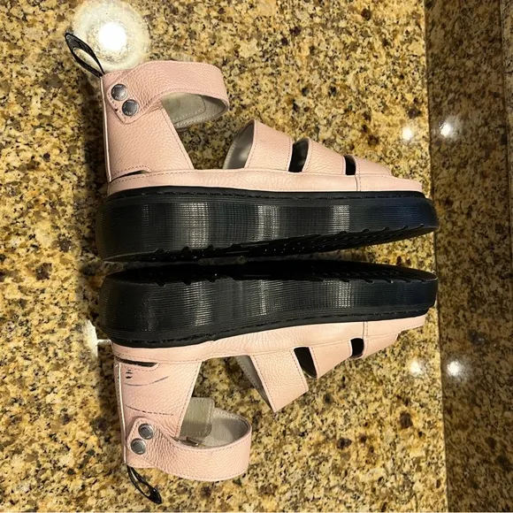 Dr Martens Clarissa ll Quad Baby Pink Strappy Leather Platform Sandals US 7