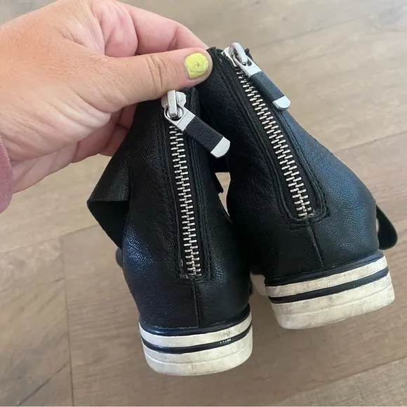 eileen fisher criss cross tumbled leather strappy platform sandals