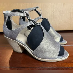 Eileen Fisher‎ Lou Sandal Platinum Metallic Suede Open Toe Block Heel Size 9