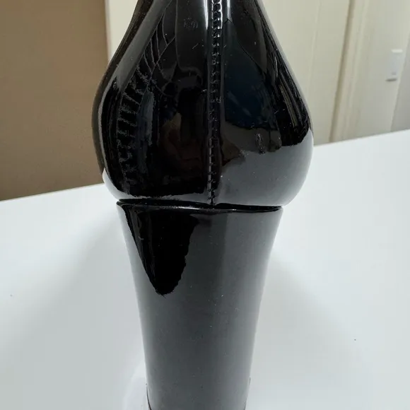 Elegant Black patent Pumps, 37 1/2 with 3 1/2 inch heel