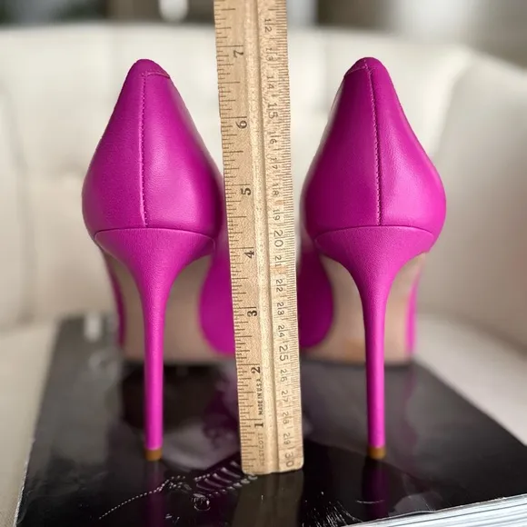 Elegant leather pink fuchsia pumps