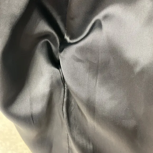 Ellen Tracy Black 3-Button Notched Lapel Leather Jacket Womens XL Adj to bomber