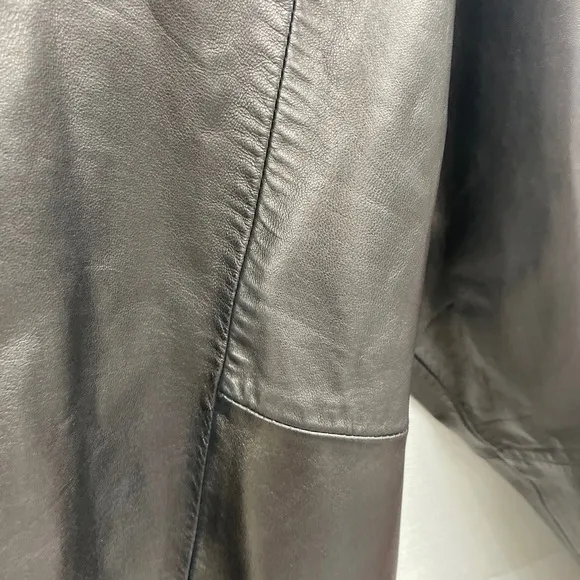 Ellen Tracy Black 3-Button Notched Lapel Leather Jacket Womens XL Adj to bomber
