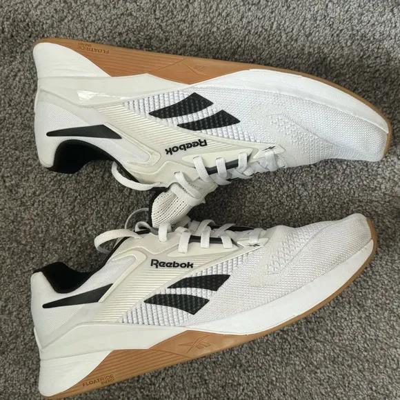 EUC Men’s 12 Reebok Floatrite