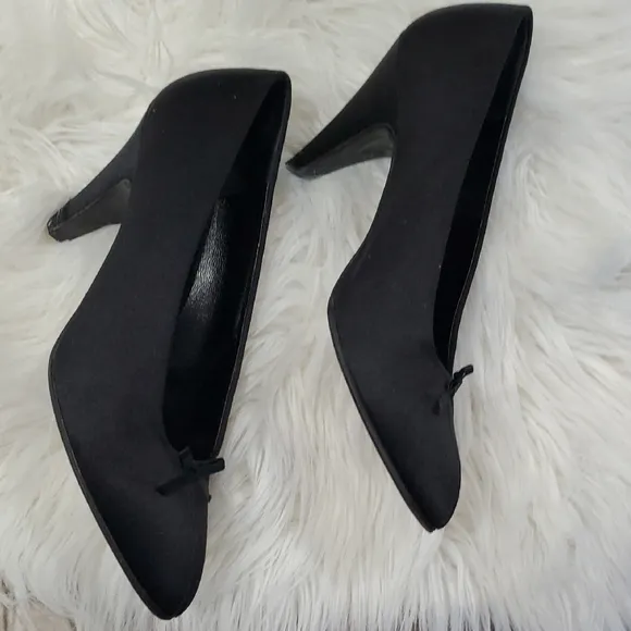 Fendi Black Satin Feel Kitten Heel  with Pointed Toe Size 7.5